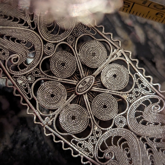 Stunning Sterling silver bangle bracelet. Vintage estate piece. - Picture 7 of 8